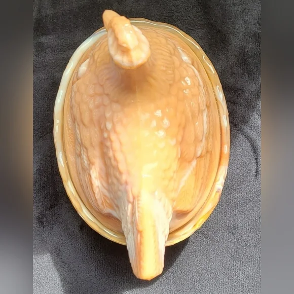 Hen On Nest Slag Glass Glow - Picture 5 of 12